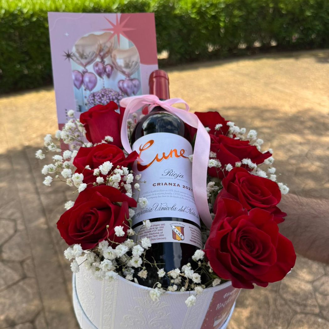 Caja Regalo de Vino y Rosas